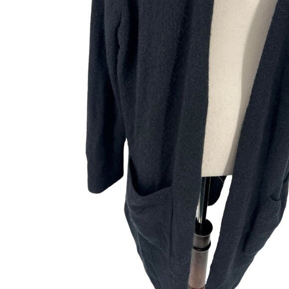 Madewell Kent Cardigan Sweater in Coziest Yarn | Large - Picture 4 of 8